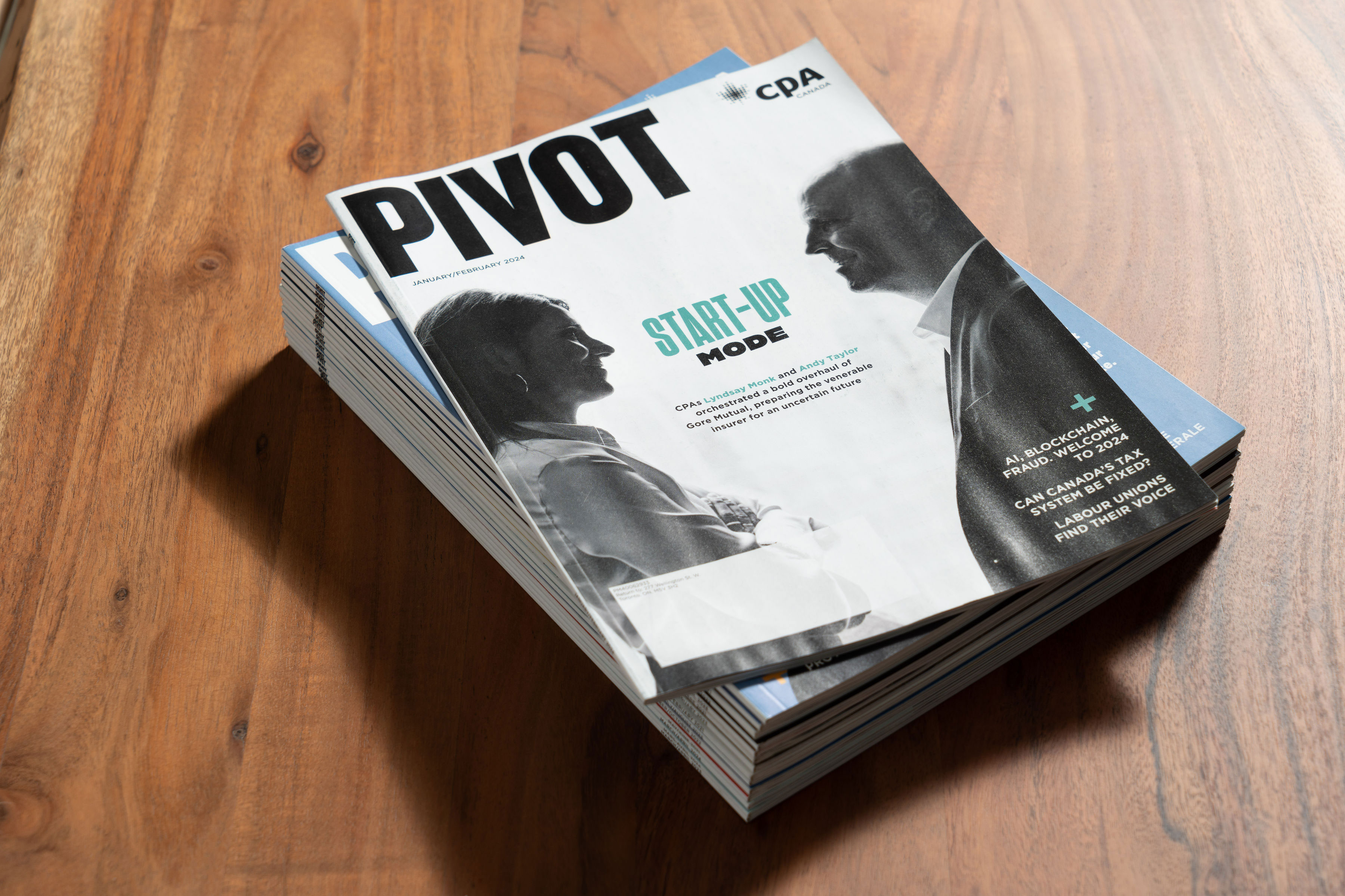 Exemplaires du magazine Pivot
